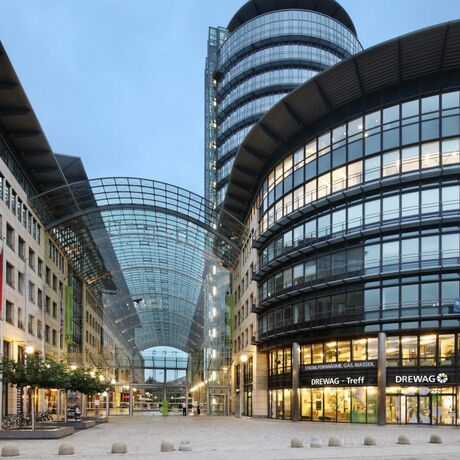 Außenansicht des WTC Dresden